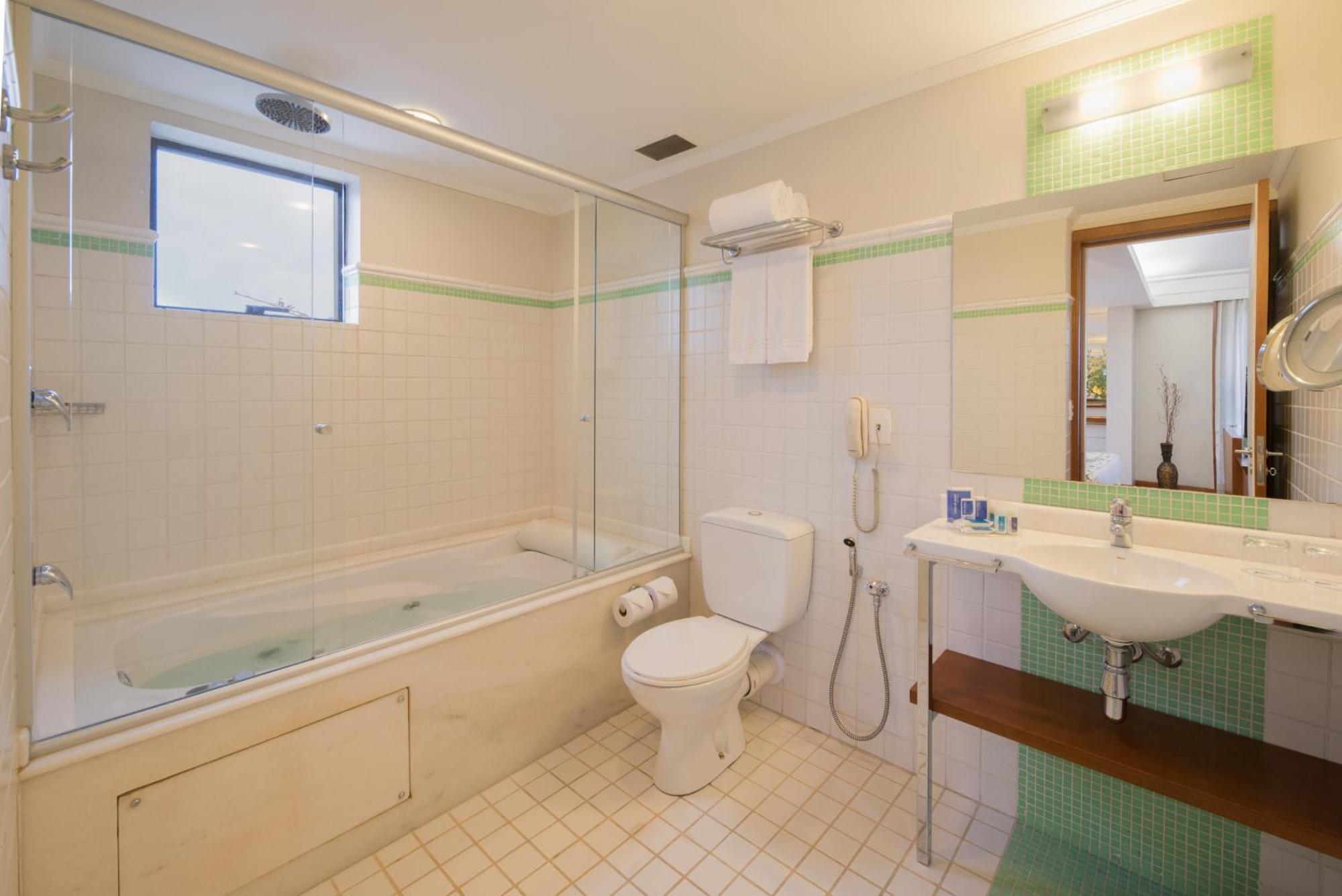 Blue Tree Towers 4*