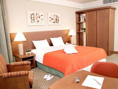 Blue Tree Towers 4*